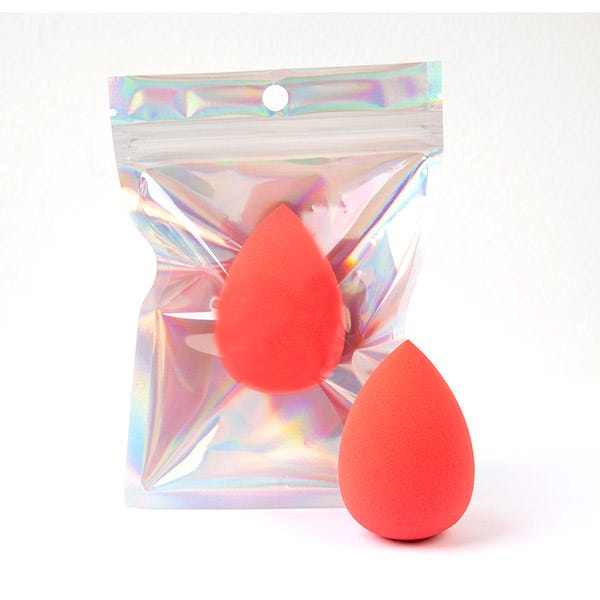 1699 - Red Teardrop Makeup Sponge