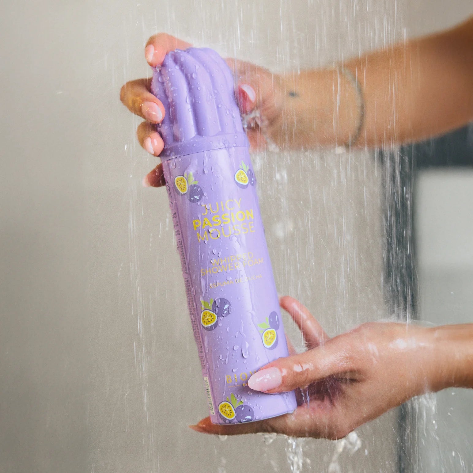 BIOVENE - Mousse de Douche Juicy Passion Mousse Fruit de la Passion - Espanova Store